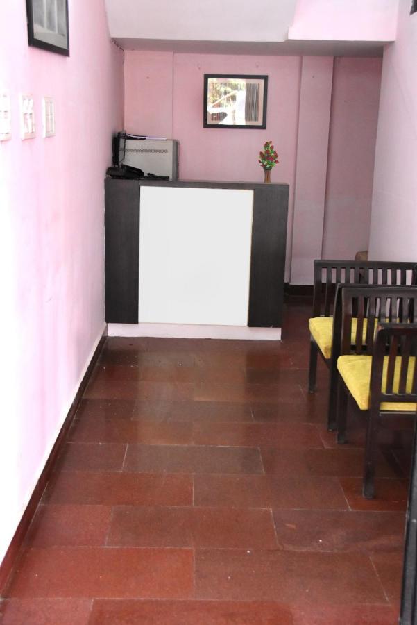 Aishwaryam Deshna Service Apartment Ambattur Madras Buitenkant foto